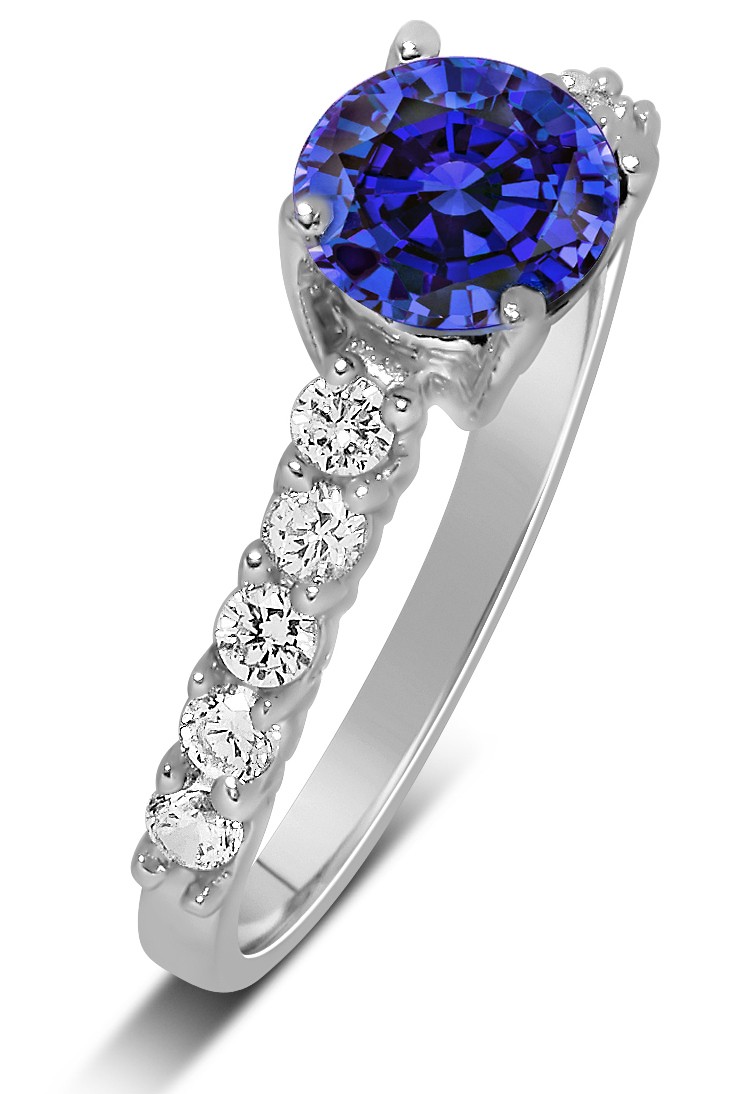 Anel Solitrio com Safira Azul e Diamantes